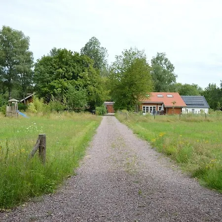Luxe, Rust En Ruimte Bij De Veluwse Vogels In *
