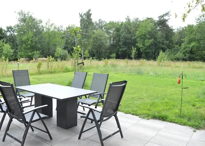 Luxe, Rust En Ruimte Bij De Veluwse Vogels In *